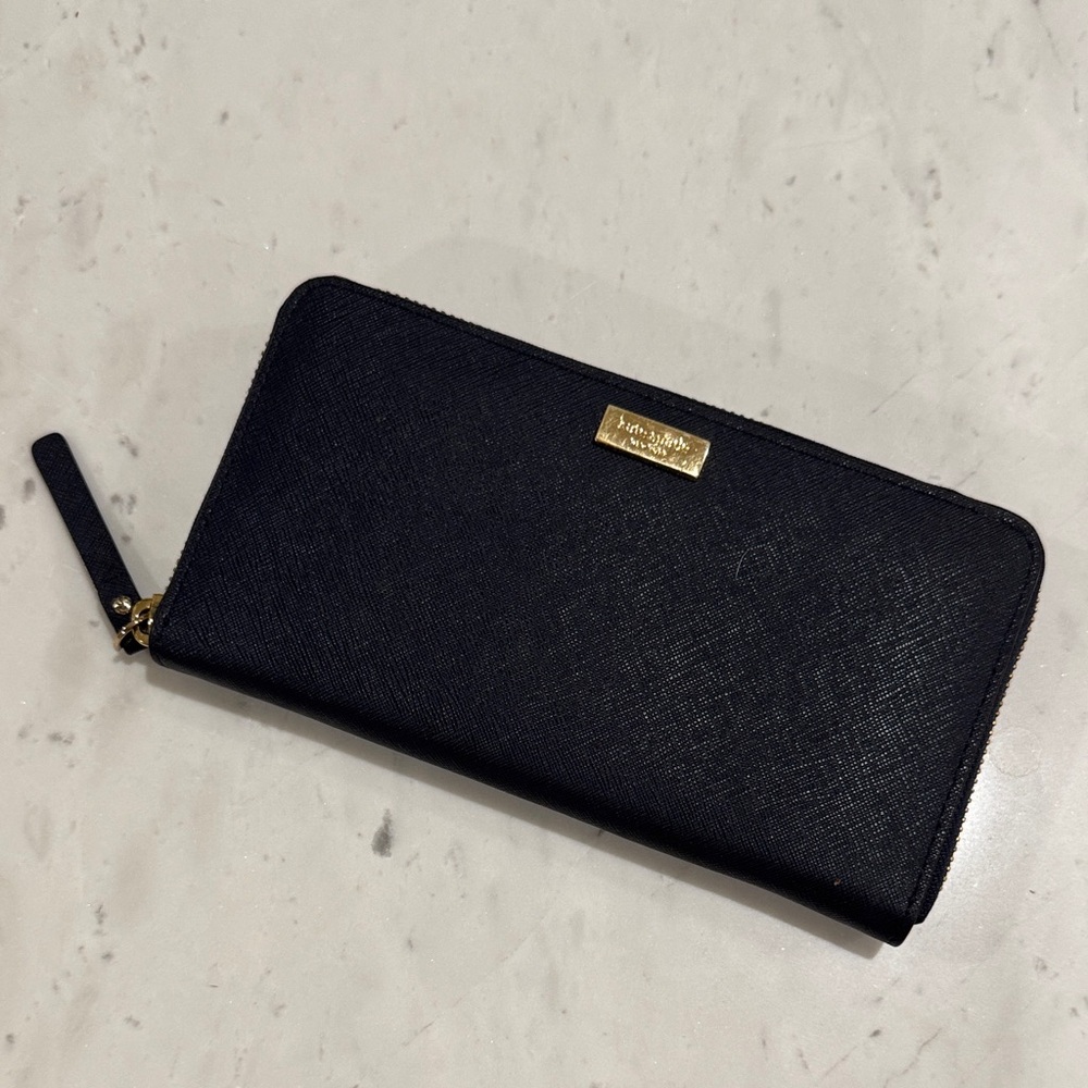 Kate Spade Navy Laurel Way Neda Wallet